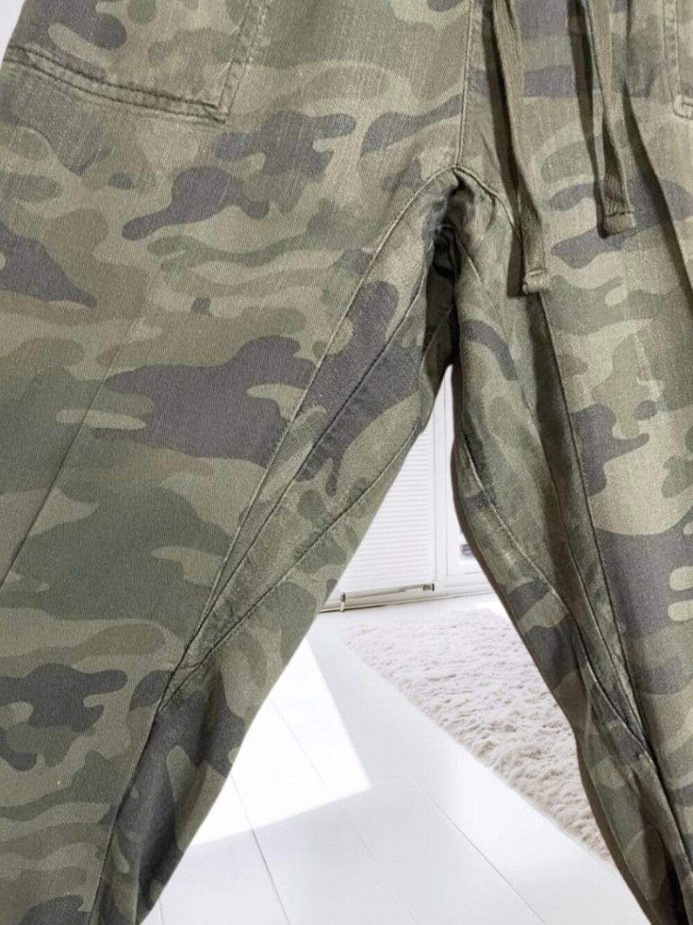 Celebrity Pink Green Camouflage Utility Joggers Size Small - Picture 5 of 11